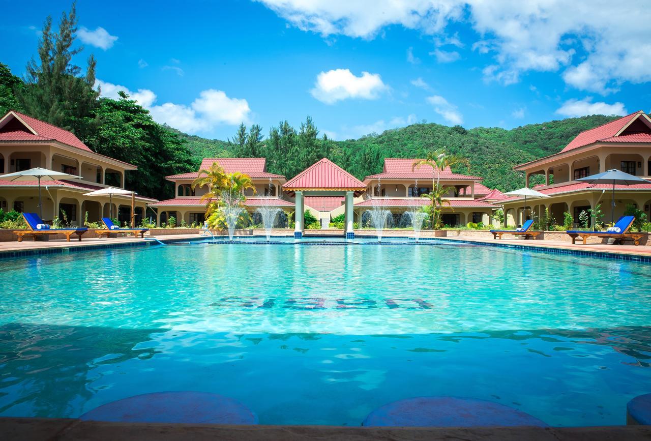 Oasis Hotel Restaurant & Spa Hotel 3*